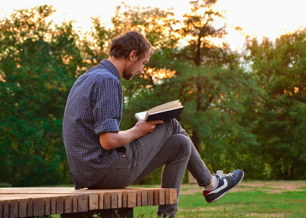 Самая читающая страна в мире бросила книги: кто виноват?