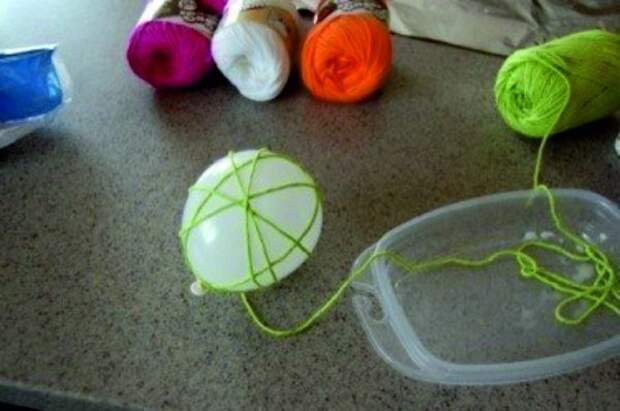Как сделать шары из ниток?