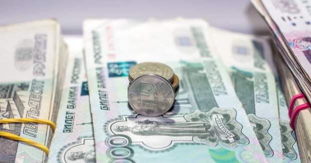 Деньги, рубли, монеты, банкноты