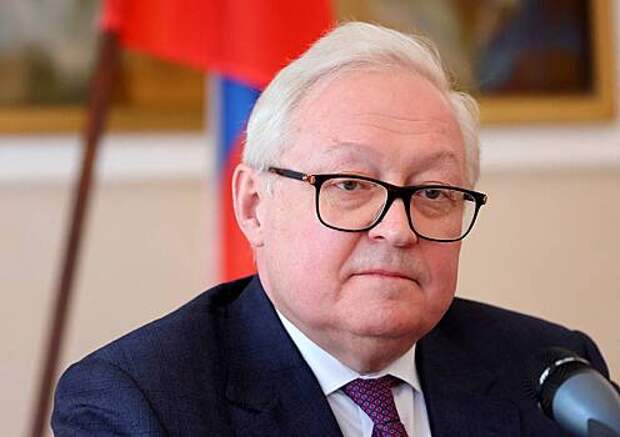 МИД России предсказал конец эпохи доминирования коллективного Запада