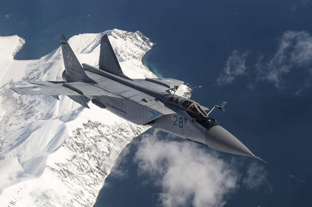 Sohu: даже советский МиГ-31 превосходит американский F-22 5-го поколения