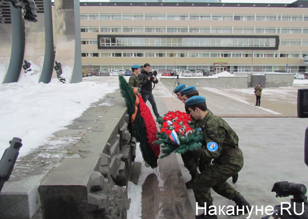 возложение цветов|Фото: Накануне.RU