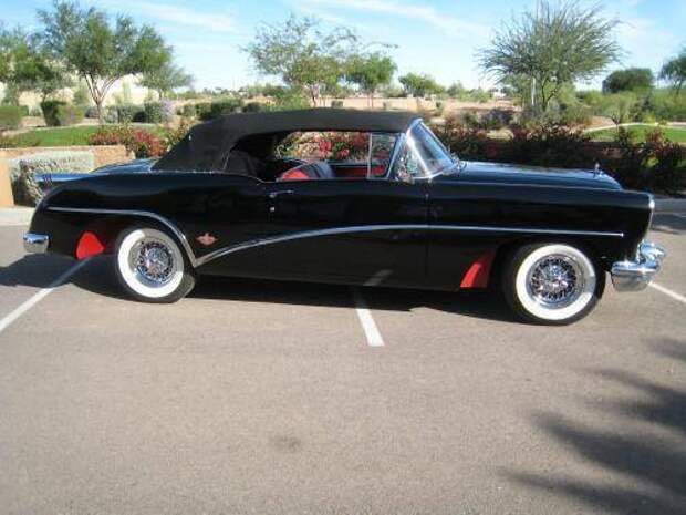 Buick Skylark 1954 Convertible бок