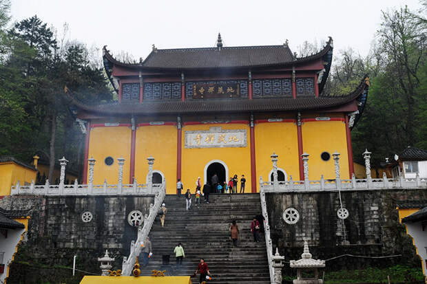 Гора Цзюхуа-Шань (Цзюхуашань, Mount Jiuhua)