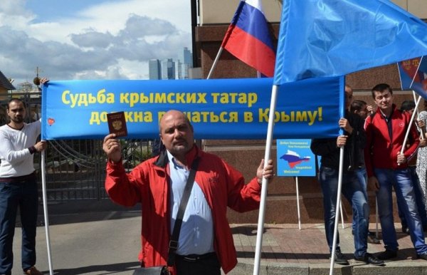 Найти в Крыму «обиженных Путиным» татар оказалось совсем не просто Найти в Крыму «обиженных Путиным» татар оказалось совсем не просто
