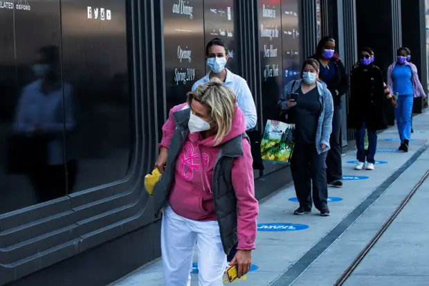 «Мы находимся у подножия пика»: Собянин призвал готовиться к серьёзным испытаниям из-за коронавируса