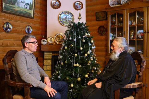 Губернатор Тульской области поздравил митрополита Алексия с Рождеством