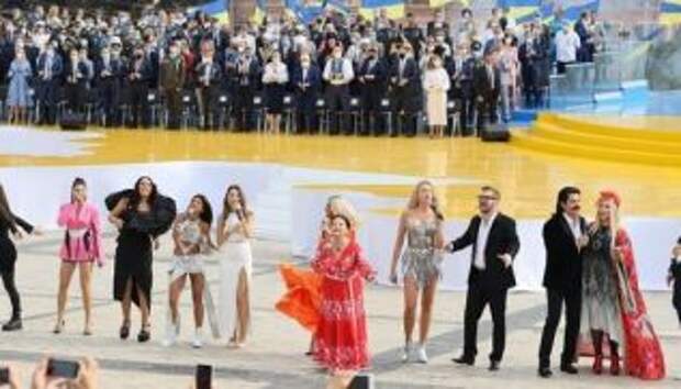В День независимости Украины разгорелся скандал из-за исполнения песен групп «Океан Эльзы» и «Бумбокс»