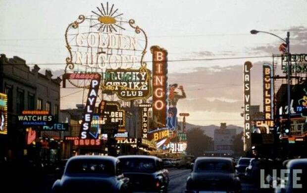Лас-Вегас в 1955 году (13 фото)
