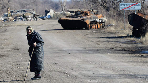 Дорога из Углегорска в Дебальцево. Архивное фото