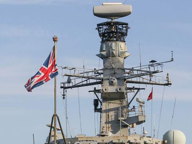 СМИ: Британия отправляет боевые корабли блокировать российский флот в Черном море