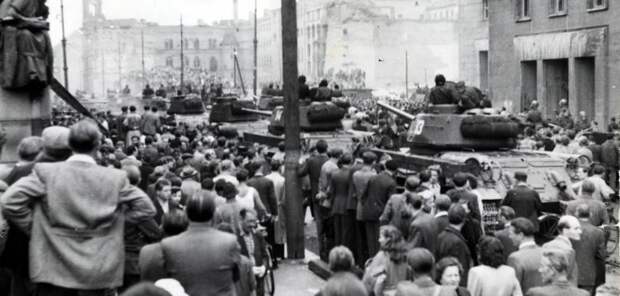 Танки на Аллее Сталина: народное восстание в ГДР