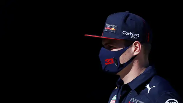 Ферстаппен стал лучшим в третьей практике Гран-при Сахира, Квят — 12-й