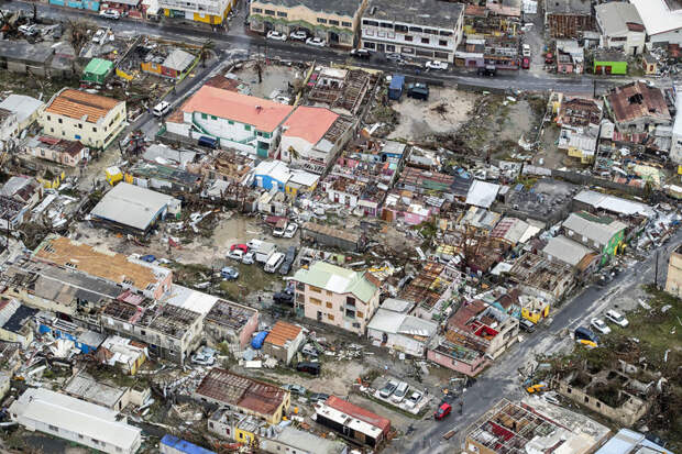 Вид острова Сен-Мартен с воздуха после урагана Ирма Центральная Америка, ирма, катастрофа, разрушения, стихийное бедствие, стихия, ураган, флорида