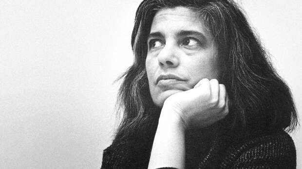 Под знаком Сьюзен Сонтаг: как складывался путь последней из великих интеллектуалок XX века