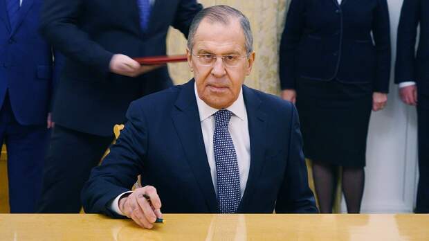 Лавров: Россия будет добиваться выполнения резолюций Совбеза ООН по Сирии