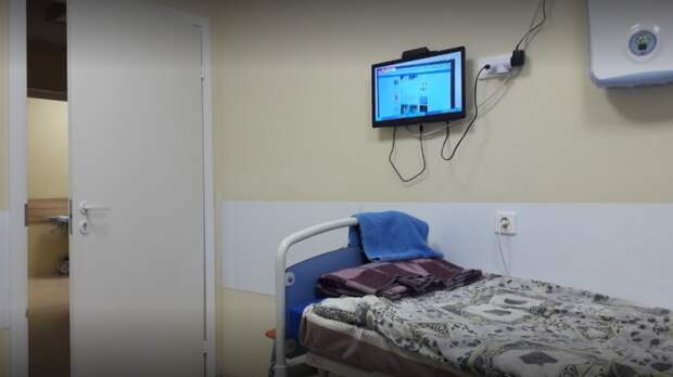На Украине обычные пациенты делят палату с больными коронавирусом