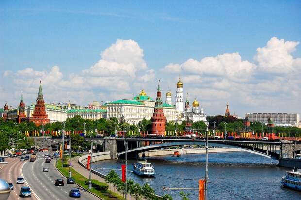 Если Вы думаете, что плохо живете в России, то поживите немного во Франции. Быстро полюбите свою родину