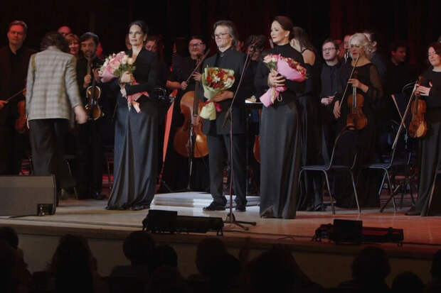 «Молчаливая глыба и вулкан страстей»: Ольга Кабо — о рождении спектакля «Память о солнце» с Ниной Шацкой