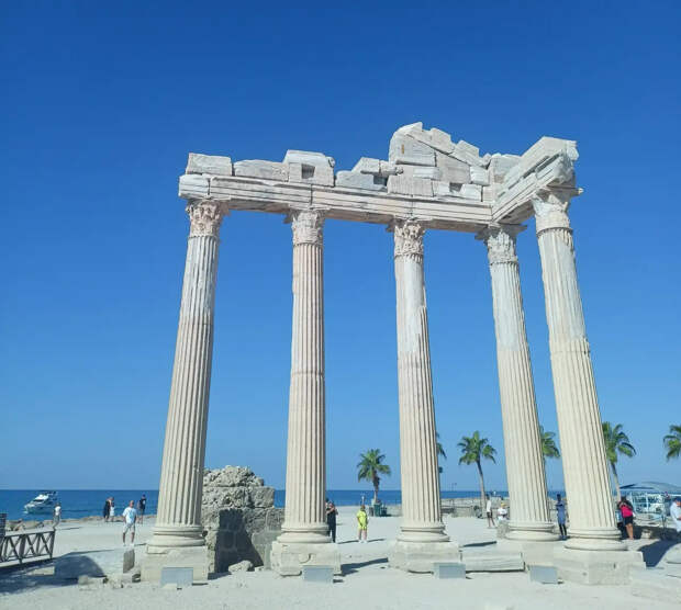 Сиде: город множества колонн!