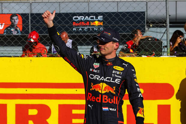Пилот "Ред Булла" Ферстаппен выиграл спринтерскую гонку на Гран-при Китая