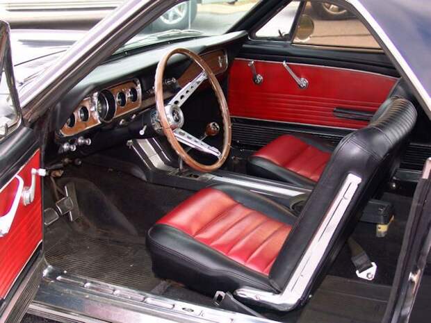 Очередной скелет из шкафа Ford Mustang (21 фото) Очередной скелет из шкафа Ford Mustang (21 фото)