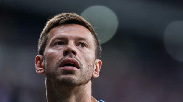 «С благими намерениями»: Смолов извинился за драку в кофейне