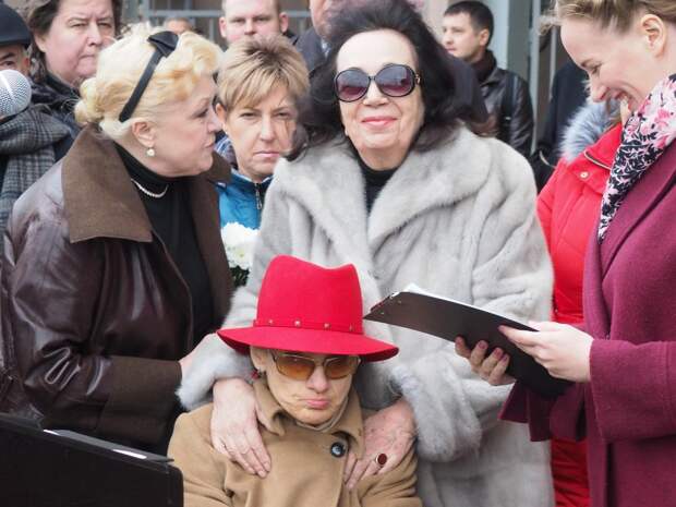 «Часы вместе были смыслом жизни»: письмо Марии Баталовой умершим родителям