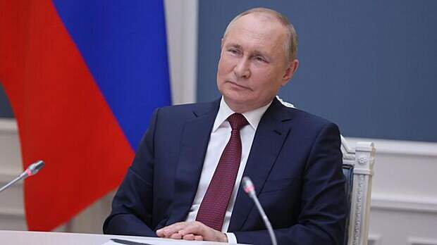 Путин подписал закон об ограничении использования смартфонов на уроках