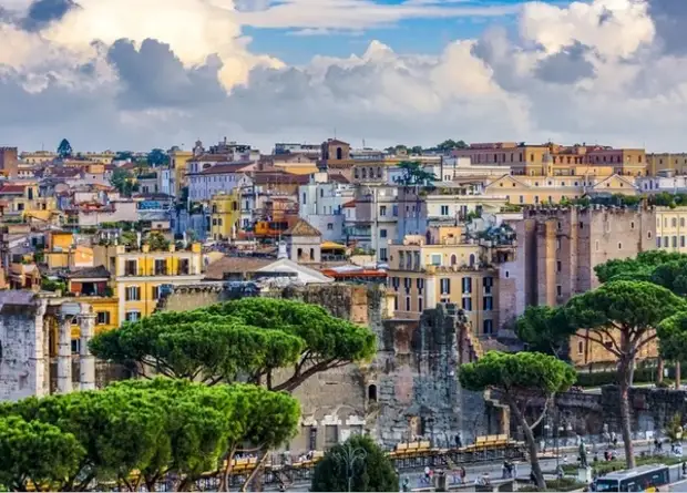 С конца февраля уже 18 стран выслали почти 250 российских дипломатов и волна пока только набирает силу: публикуем полный список