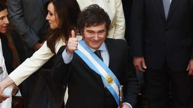 Объясняем, почему президенту Аргентины грозит импичмент