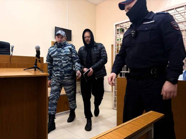 В Курске Синьговски рассказал о схемах с откатами и взаимосвязи с ДНР