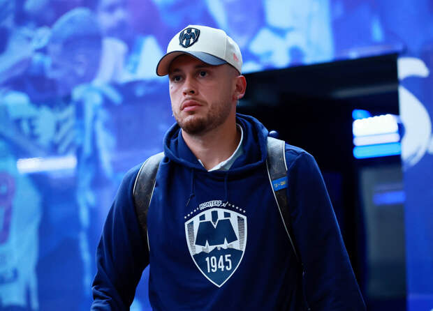 Аргентинскому футболисту парализовало половину лица