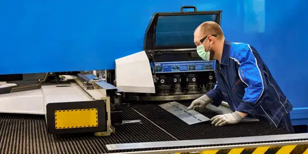 Ефимов: в 2021 году объемы машиностроения в Москве были увеличены в четыре раза. Фото: М. Денисов mos.ru