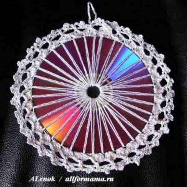 Снежинки из CD-дисков