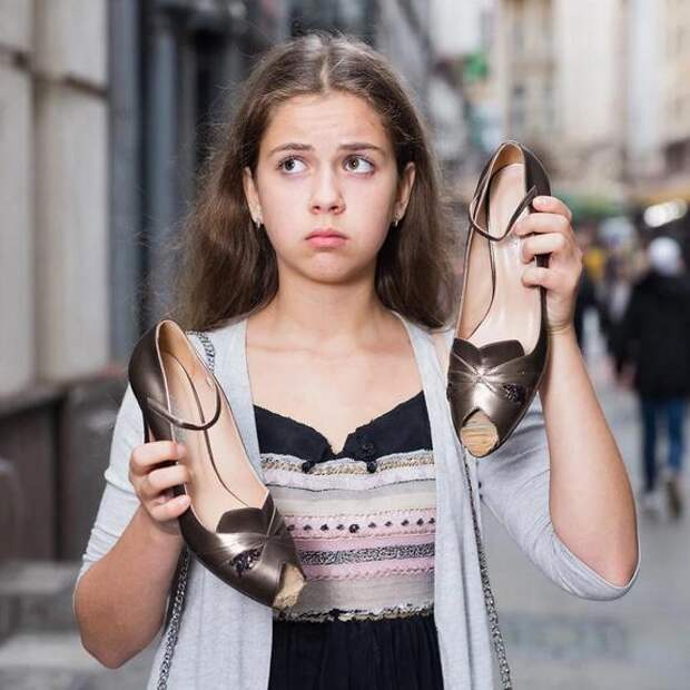 «Рандеву» с проблемами: как сеть магазинов за год получила 26 предостережений Роспотребнадзора и урезала зарплаты перед корпоративом в Куршевеле