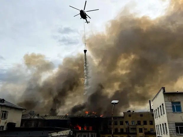 Пострадавшим во время пожара в НИИ ВКО в Твери оказывается медицинская помощь