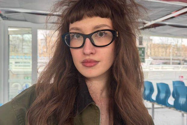 Популярная российская блогерша пожаловалась на тяжелый развод и расплакалась