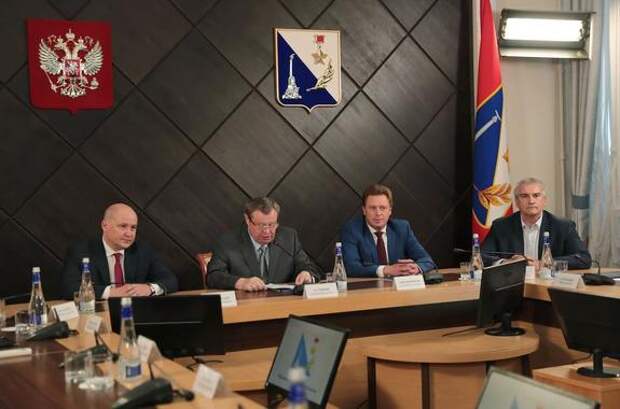 Развожаев считает, что объединение Севастополя и Крыма невозможно