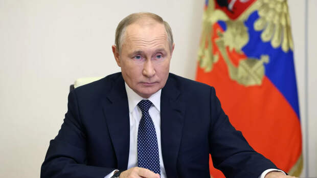 Президент РФ Владимир Путин во время встречи в режиме видеосвязи с лауреатами и финалистами всероссийского конкурса Учитель года в День учителя Президент РФ Владимир Путин во время встречи в режиме видеосвязи с лауреатами и финалистами всероссийского конкурса Учитель года в День учителя - РИА Новости, 1920, 26.10.2022