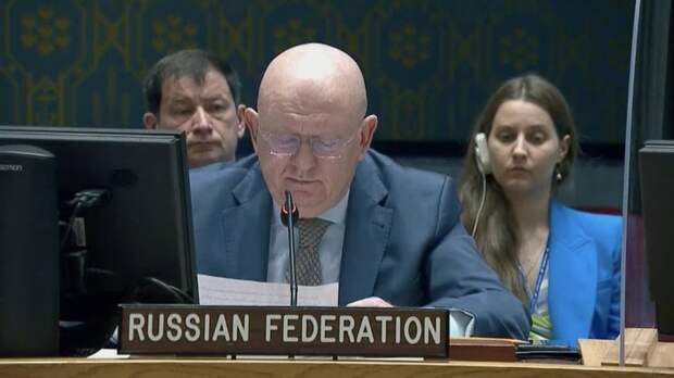 В украинских зернохранилищах не зерно, а оружие. Небензя предупредил о последствиях
