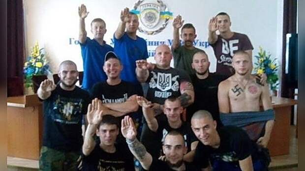 В Киеве две банды нацистов дракой и стрельбой решали кто из них станет частью полиции