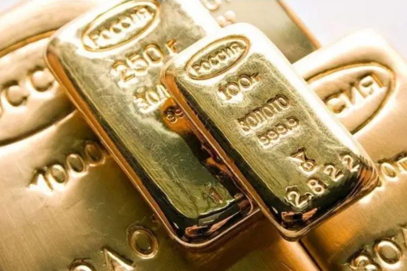 Почему бы нам не потребовать от Праги компенсации за грабежи в Сибири?
