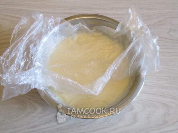 Накрыть крем пленкой