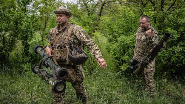 ВСУ оружие джавелин ПТРК Javelin ВСУ оружие джавелин ПТРК Javelin - РИА Новости, 1920, 15.08.2022