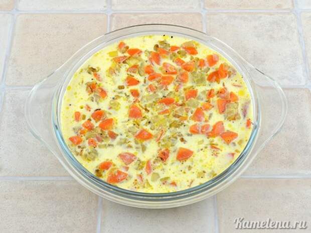 Рыба, запеченная с морковью и луком — 8 шаг