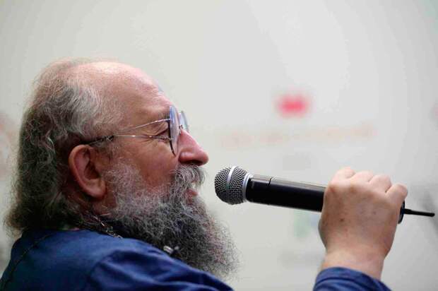 Вассерман назвал истинную причину удара США по школе в Иране