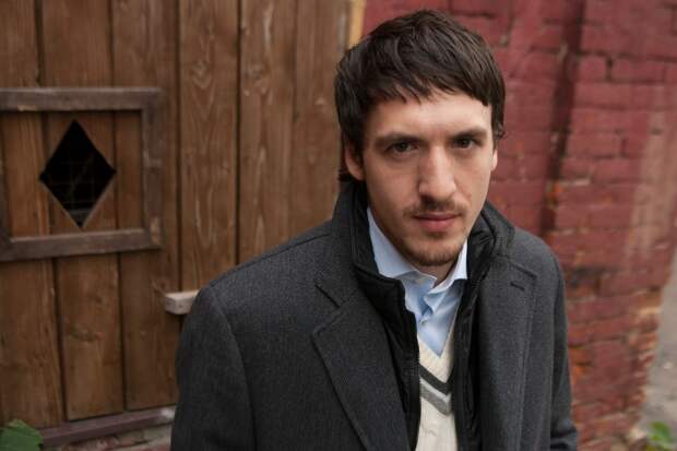 Суд штрафовал актера Артура Смольянинова за нарушение деятельности иноагента