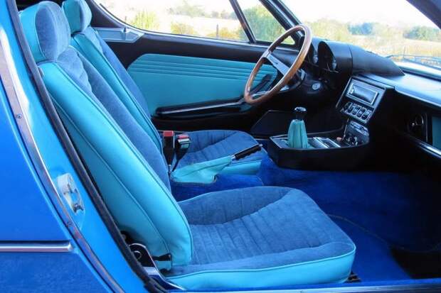 Редкое купе Alfa Romeo Montreal выставили на продажу (74 фото)