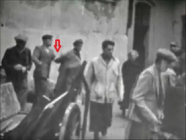 Кровавый еврей. Фотохроника еврейских погромов во Львове 1941. Погромы евреев во Львове 41 г.